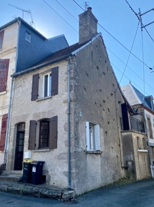 Maison de ville en pierre à rénover, 54m², 19 500 €