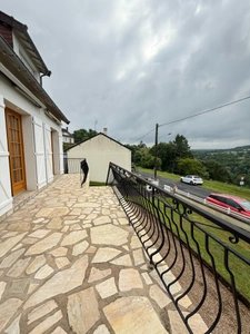 Pavillon surélevé sur sous sol, 96m², 3 chambres, sur terrain de 505m2, 97 900 €