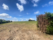 EN EXCLUSIVITE ! Corps de ferme avec maison d'habitation de 89m² sur terrain de 2hectares 2188m² 125 000 €