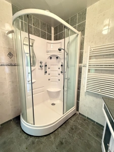 En exclusivite ! Maison de village, 300m², 10 chambres avec dépendances sur 3489m² de terrain 178 500 €