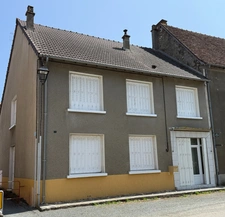 Maison de 160m², 3 chambres, avec garage et jardin indépendant de 443m² 49 990 €