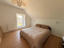 Maison en pierre entièrement rénovée, 95m², avec dépendances, terrain de 1154m² 148 000 €