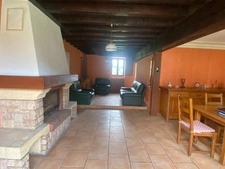 Maison en pierre, 167m², avec grange sur 730m² de terrain 112 000 €
