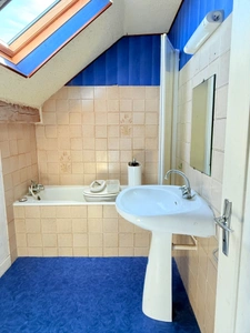 EN EXCLUSIVITE Pavillon de 146m², sur sous sol, 4 chambres sur terrain de 6232m² 178 000 €