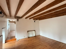 EN EXCLUSIVITE ! Maison en pierre, 88m², 2 chambres, sur 975m² de terrain 84 990 €