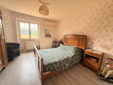 Maison de caractère en pierre, 121 m², 5 chambres avec belles dépendances sur 6 688 m² de terrain 148 500 €