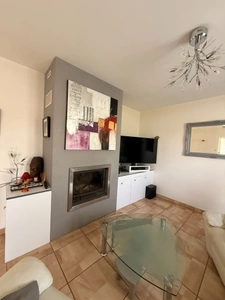 Pavillon sur sous sol de 170m², 5 chambres, piscine sur terrain de 2000m² 197 000 €