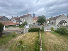 Demeure de 284m², 11 pièces, 7 chambres avec 600m² de dépendances, terrain de 2200m² 211 000 €