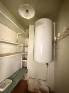 Maison en pierre, 65m², 2 chambres avec garage et dépendance, 29 500 €