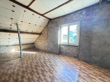 Pavillon de 117m² sur sous sol, 3 chambres avec possibilité d'agrandissement, terrain de 1733m2 109 500 €