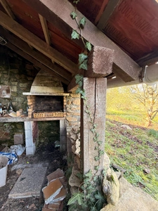EN EXCLUSIVITE ! Maison en pierre de 115m2 + dépendances sur 4079m2 de terrain 89 990 €