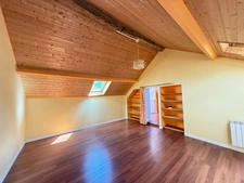 En exclusivite ! Maison de village, 300m², 10 chambres avec dépendances sur 3489m² de terrain 178 500 €