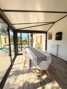 Pavillon sur sous sol de 170m², 5 chambres, piscine sur terrain de 2000m² 197 000 €