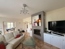 Pavillon sur sous sol de 170m², 5 chambres, piscine sur terrain de 2000m² 197 000 €