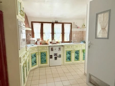  Longère en pierre 90m², sur terrain de 2379m² 69 990 €