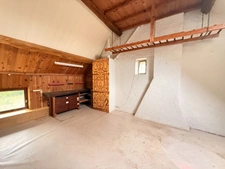 Propriété de caractère 284m² habitable, 5 chambres, annexe + grange sur terrain de 6885m² 197 000 €