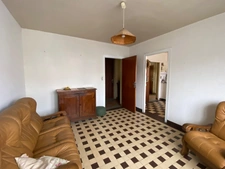 Maison de ville 108m², avec courette et dépendances 49 500 €