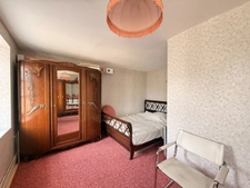 Maison de caractère en pierre, 121 m², 5 chambres avec belles dépendances sur 6 688 m² de terrain 148 500 €