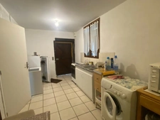 Maison en pierre entièrement rénovée, 95m², avec dépendances, terrain de 1154m² 148 000 €