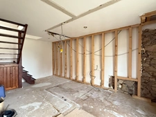 EN EXCLUSIVITE ! Maison en pierre, 88m², 2 chambres, sur 975m² de terrain 84 990 €