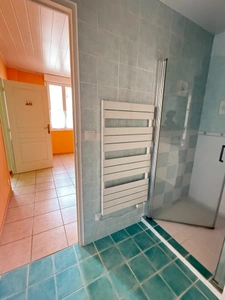 En exclusivite ! Maison de village, 300m², 10 chambres avec dépendances sur 3489m² de terrain 178 500 €