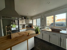EN EXCLUSIVITE ! Maison de village, 204m2, 3 chambres, garage sur terrain de 1090m² 118 000 €