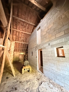 Charmante maison en pierre, 115m², 3 chambres, 1175 m² de terrain 89 900 €