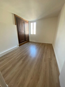 Maison de ville en pierre à rénover, 54m², 19 500 €