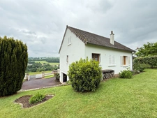 Pavillon surélevé sur sous sol, 96m², 3 chambres, sur terrain de 505m2, 97 900 €