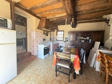 EN EXCLUSIVITE ! Maison en pierre à restaurer 72m² sur terrain de 205m², 19 000 €