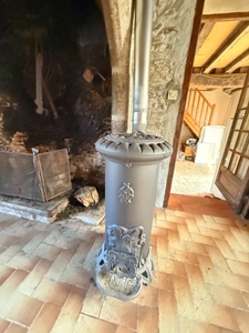 EN EXCLUSIVITE ! Maison en pierre à restaurer 72m² sur terrain de 205m², 19 000 €