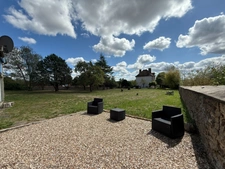  Manoir de 170m² avec son annexe de 50m² et ses dépendances sur terrain de 3 423m² 244 000 €