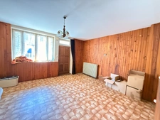 EN EXCLUSIVITE ! Maison en pierre de 136m², 2 garages sur terrain de 950m² 71 500 €