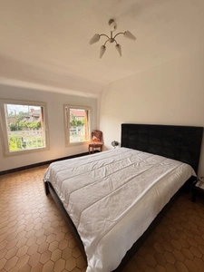 Maison de caractère en pierre, 134m², 4 chambres, Terrain de 2 668 m², proche des Trois Lacs 129 900 €