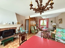 Pavillon surélevé sur sous sol, 96m², 3 chambres, sur terrain de 505m2, 97 900 €