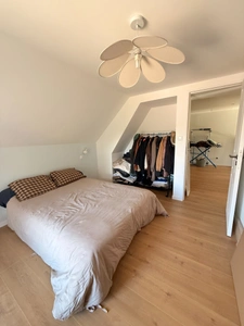 Maison en pierre entièrement rénovée, 95m², avec dépendances, terrain de 1154m² 148 000 €