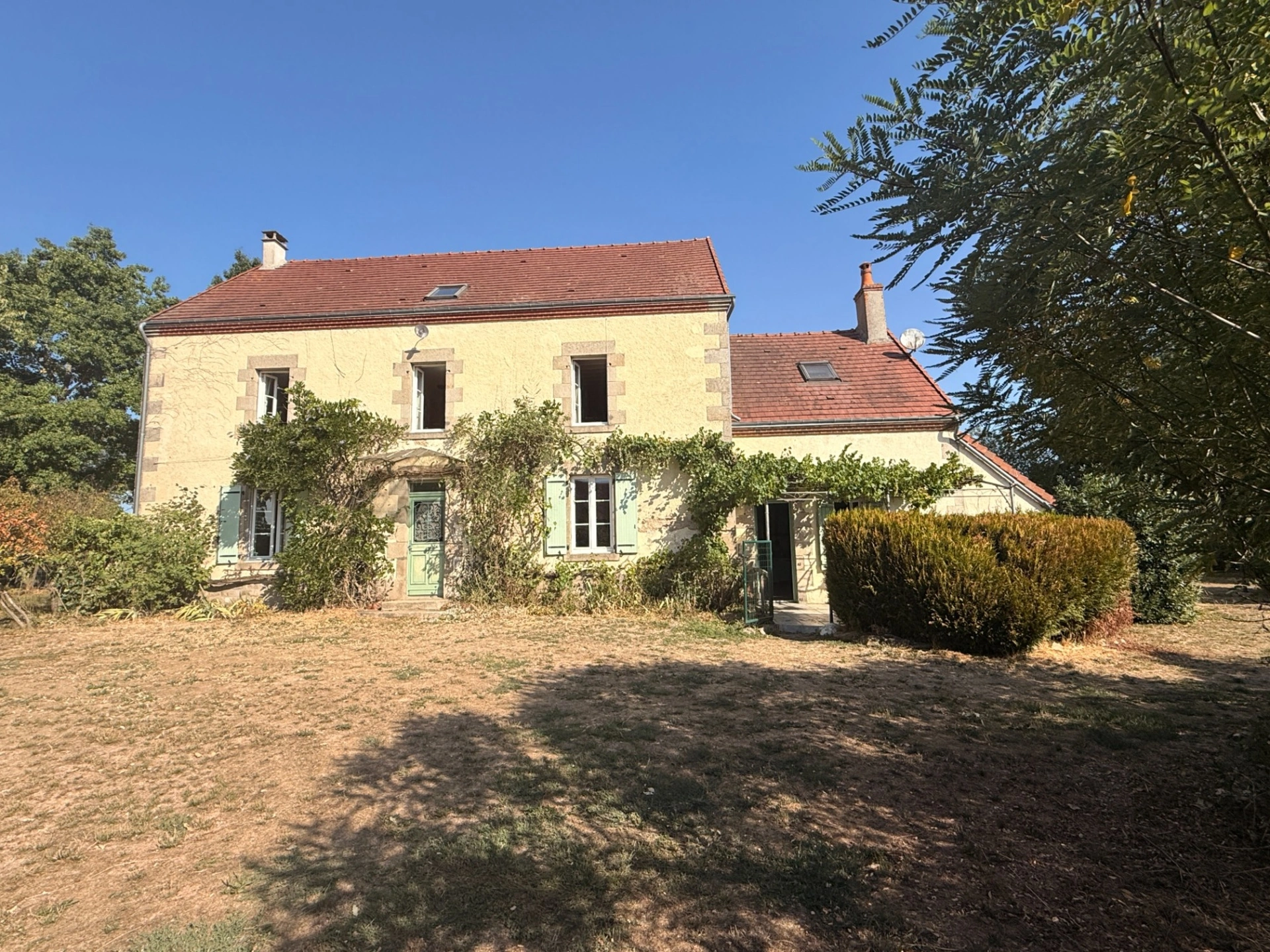 Maison 7 pièces 284 m² · à Cheniers · 284 m² · 197 000 €