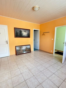 En exclusivite ! Maison de village, 300m², 10 chambres avec dépendances sur 3489m² de terrain 178 500 €