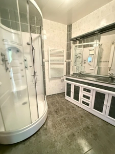 En exclusivite ! Maison de village, 300m², 10 chambres avec dépendances sur 3489m² de terrain 178 500 €