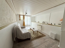  Longère en pierre 90m², sur terrain de 2379m² 69 990 €