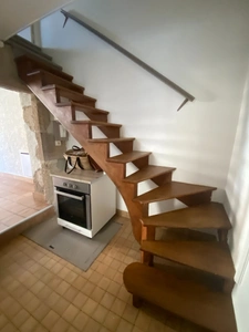 Maison de ville en pierre à rénover, 54m², 19 500 €