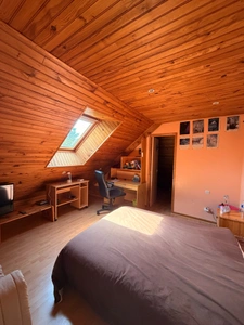 Pavillon sur sous sol de 170m², 5 chambres, piscine sur terrain de 2000m² 197 000 €