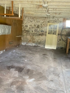 EN EXCLUSIVITE ! Corps de ferme avec maison d'habitation de 89m² sur terrain de 2hectares 2188m² 125 000 €