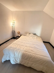 EN EXCLUSIVITE ! Maison en pierres de 141m², 3 chambres, garage double sur terrain de 1633m² 139 900 €