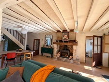 EN EXCLUSIVITE ! Maison en pierre de 115m2 + dépendances sur 4079m2 de terrain 89 990 €