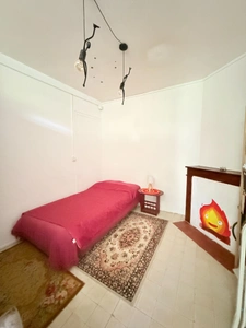  Longère en pierre 90m², sur terrain de 2379m² 69 990 €