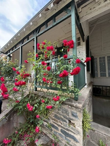 Ensemble de 2 maisons mitoyennes superficie totale de 107m², avec garage, terrain 1171m² 76 600 €