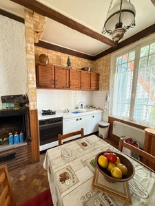Ensemble de 2 maisons mitoyennes superficie totale de 107m², avec garage, terrain 1171m² 76 600 €