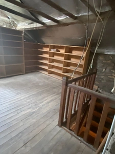 Maison en pierre, 95 m², avec cave et dépendances sur 636 m² de terrain 75 000 €