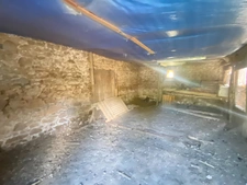 EN EXCLUSIVITE ! Corps de ferme avec maison d'habitation de 89m² sur terrain de 2hectares 2188m² 125 000 €